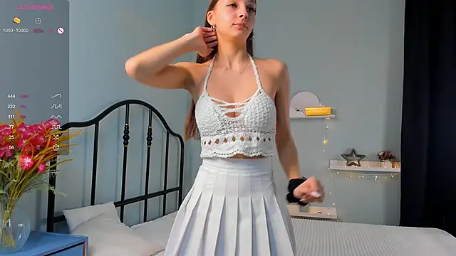 Snapshot of GeorginaCurvin chatting on February 13, 2025, 3:03 pm GeorginaCurvin online show from February 13, 2025, 3:03 pm