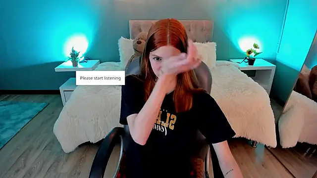 Nora Vennucci online show from November 2, 2025, 12:40 pm