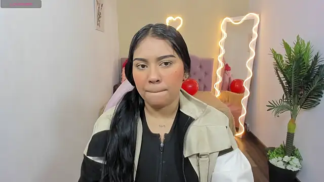 kendra tay online show from February 21, 2025, 3:01 am