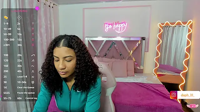 Daphnne tay online show from March 20, 2025, 3:02 am