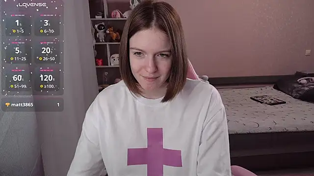 Snapshot of CassieJuice69 chatting on November 7, 2025, 4:29 pm CassieJuice69 online show from November 7, 2025, 4:29 pm