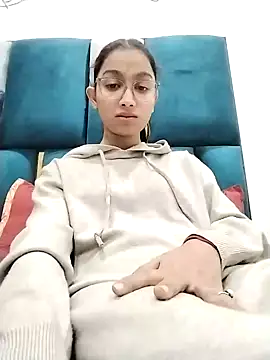 Aleena Rai online show from December 4, 2024, 5:55 pm