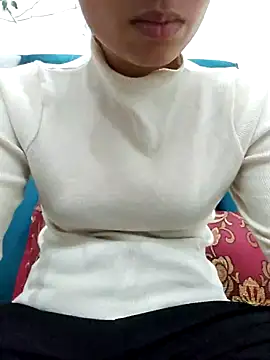 Aleena Rai online show from December 5, 2024, 10:45 pm