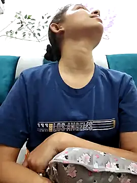 Aleena Rai online show from December 24, 2024, 10:17 pm