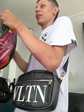 Daddyrich 632 online show from April 21, 2026, 4:23 pm