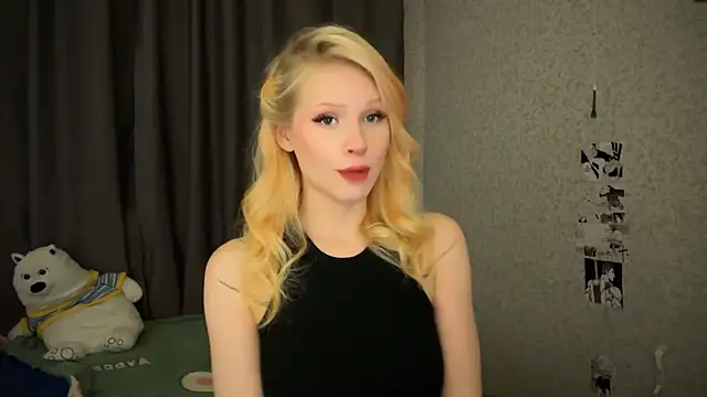 lisa barbie online show from January 20, 2025, 2:25 pm