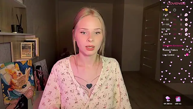 lisa barbie online show from October 22, 2025, 8:08 pm