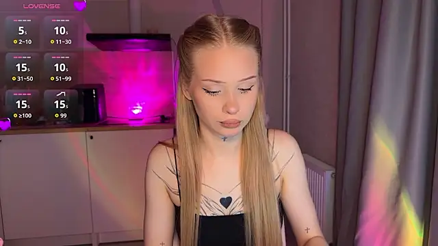 lisa barbie online show from March 1, 2026, 8:00 pm