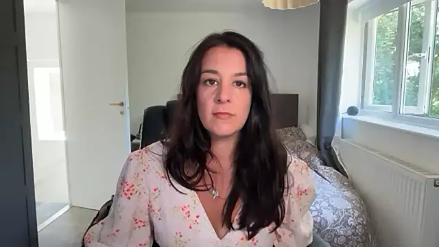 Snapshot of flatwhite0 chatting on July 29, 2026, 1:31 pm flatwhite0 online show from July 29, 2026, 1:31 pm
