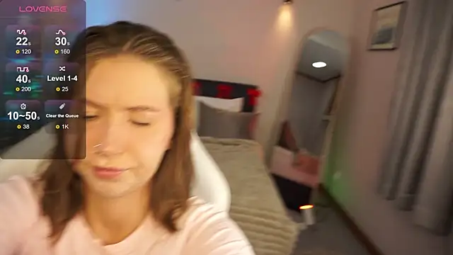 LinaSiren online show from December 23, 2024, 3:18 am