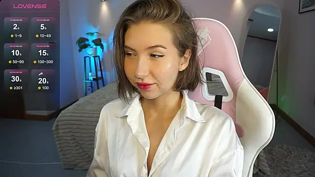 LinaSiren online show from January 13, 2025, 3:12 am