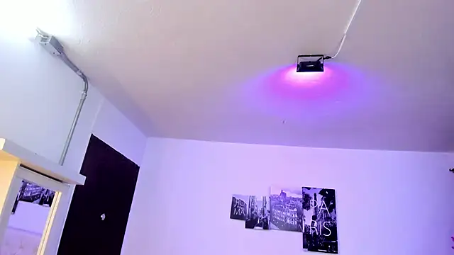 Amy Kiitty  online show from March 18, 2026, 1:25 pm