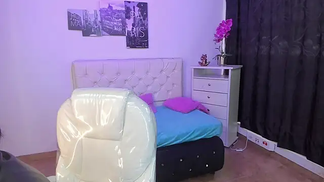 Amy Kiitty  online show from March 20, 2026, 1:16 pm