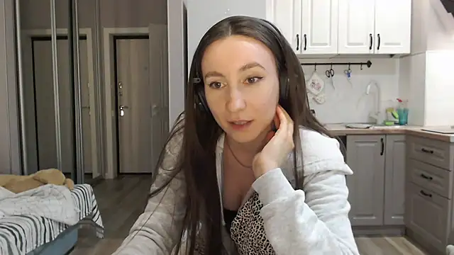 viviandaimond1 online show from January 19, 2025, 3:32 pm