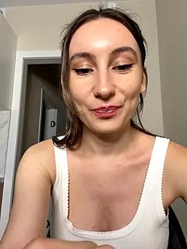 viviandaimond1 online show from September 21, 2025, 3:35 pm