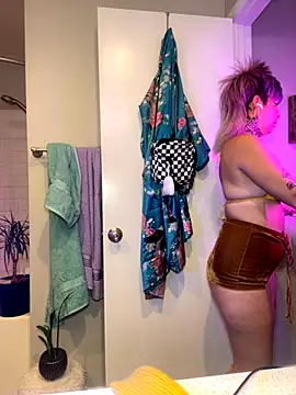 GoldieBakeman online show from September 14, 2025, 5:45 pm