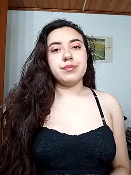 Emi chik online show from November 6, 2025, 11:55 am