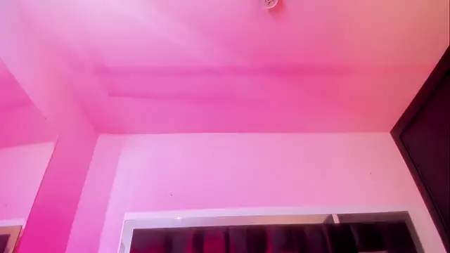 Eyleen Santos online show from June 30, 2026, 3:29 am