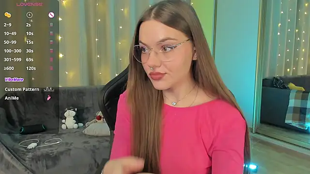 Marta May  online show from December 1, 2024, 4:51 pm