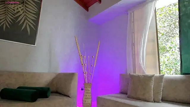 KatieNolan 1 online show from October 16, 2025, 7:37 pm