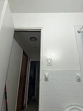 B and K online show from November 28, 2025, 8:22 pm