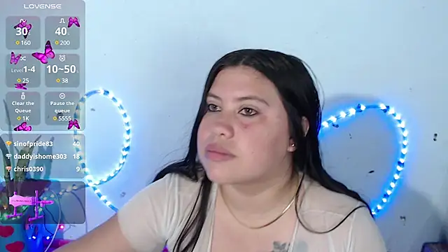 April sexycurvi online show from March 13, 2025, 5:11 am