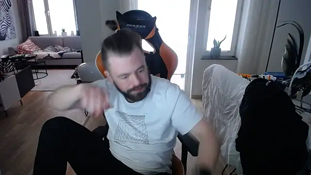 Snapshot of Sebuleczek chatting on March 1, 2025, 2:02 pm Sebuleczek online show from March 1, 2025, 2:02 pm