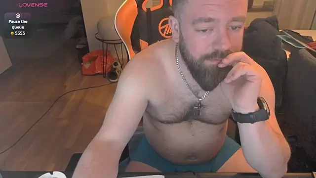 Snapshot of Sebuleczek chatting on April 11, 2026, 12:04 am Sebuleczek online show from April 11, 2026, 12:04 am