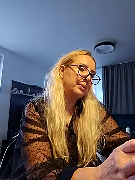 MariaRichi  online show from February 26, 2025, 7:20 am