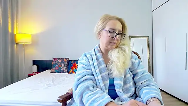 MariaRichi  online show from March 7, 2025, 9:18 am