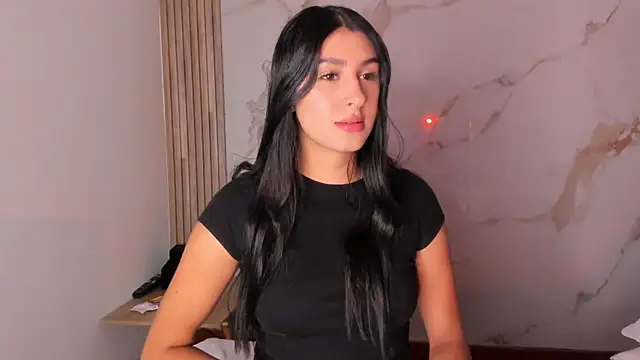 Ashley Evans18 online show from September 22, 2025, 1:46 pm