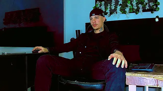 HannibalLester online show from April 21, 2026, 4:30 am