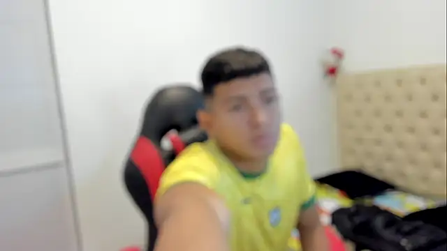 yei-sant online show from October 28, 2025, 3:32 am