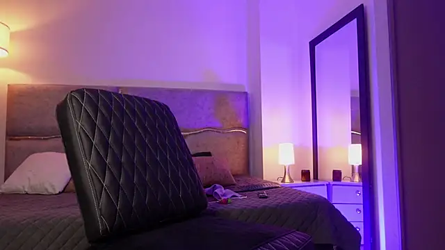 maximusclark1 online show from April 22, 2026, 2:36 am