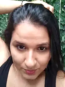 elena jonees online show from October 8, 2025, 8:17 pm