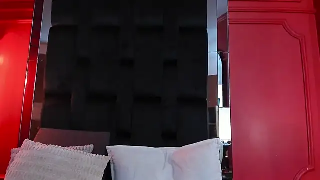 nathalie rossel online show from March 11, 2025, 1:16 am