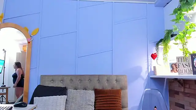 nathalie rossel online show from September 24, 2025, 7:06 pm