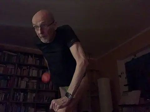 Bula94193 online show from March 13, 2025, 7:39 pm