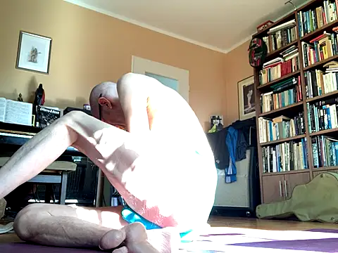 Bula94193 online show from September 14, 2025, 9:41 am