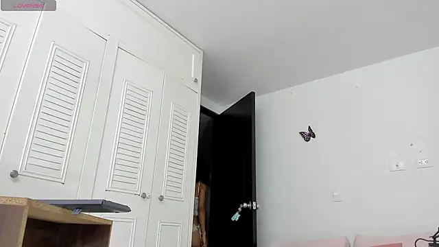 Snapshot of sweet_amalia4 chatting on June 2, 2026, 1:29 am sweet amalia4 online show from June 2, 2026, 1:29 am