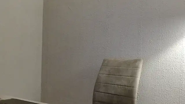 desiree1981 online show from March 18, 2025, 6:48 pm