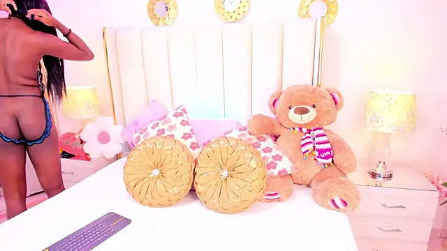 evangelin ts online show from November 22, 2025, 2:05 pm