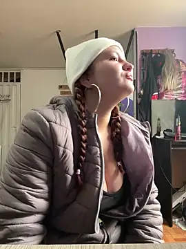 Naiara Sex  online show from February 22, 2025, 5:24 pm