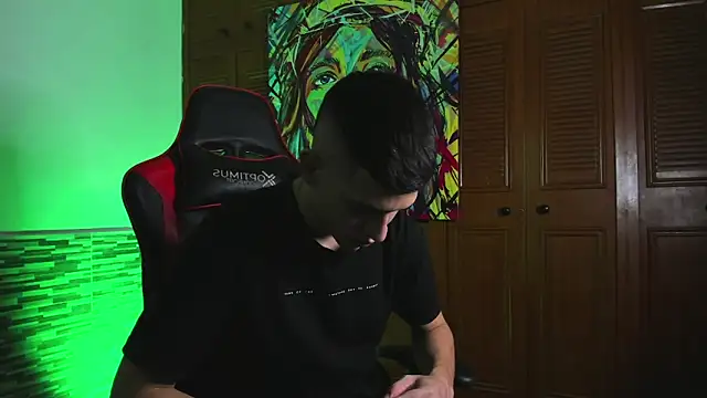 Dimitri higth420 online show from February 8, 2025, 1:22 am