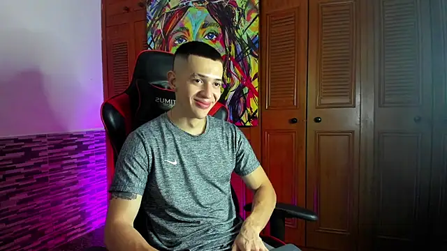 Dimitri higth420 online show from February 18, 2025, 1:54 am