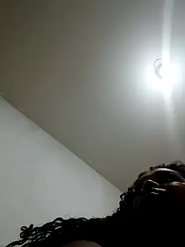 annybarros21 online show from October 29, 2025, 6:20 pm