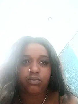 annybarros21 online show from March 24, 2026, 1:05 pm