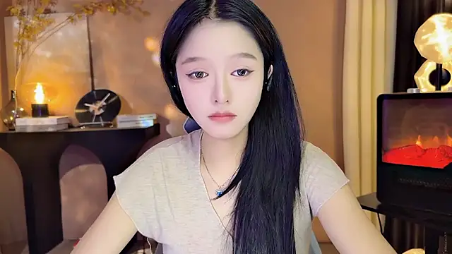 xiaodaibabyy online show from December 11, 2024, 10:03 am