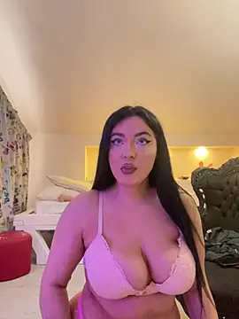 KeiraDark online show from April 23, 2026, 4:14 am