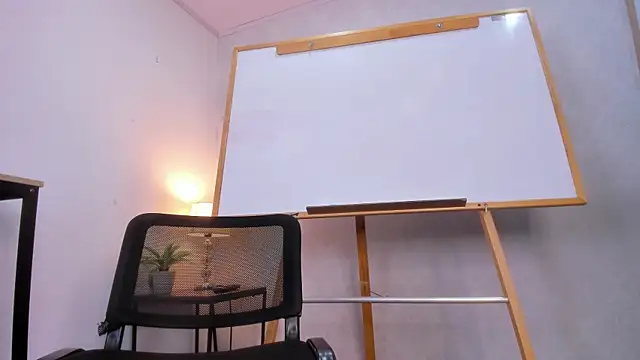 Caroline dh online show from April 20, 2026, 10:29 am